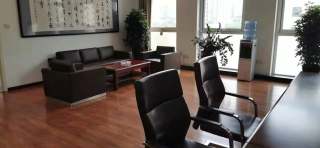 商业办公，设备齐全，出租或出售，价格面议